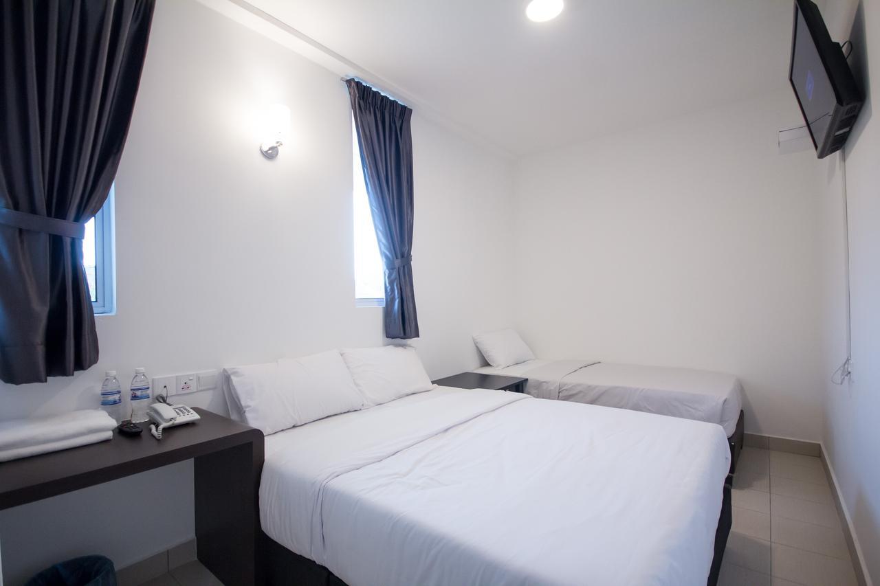 D Nice Hotel Bayan Lepas Exteriör bild